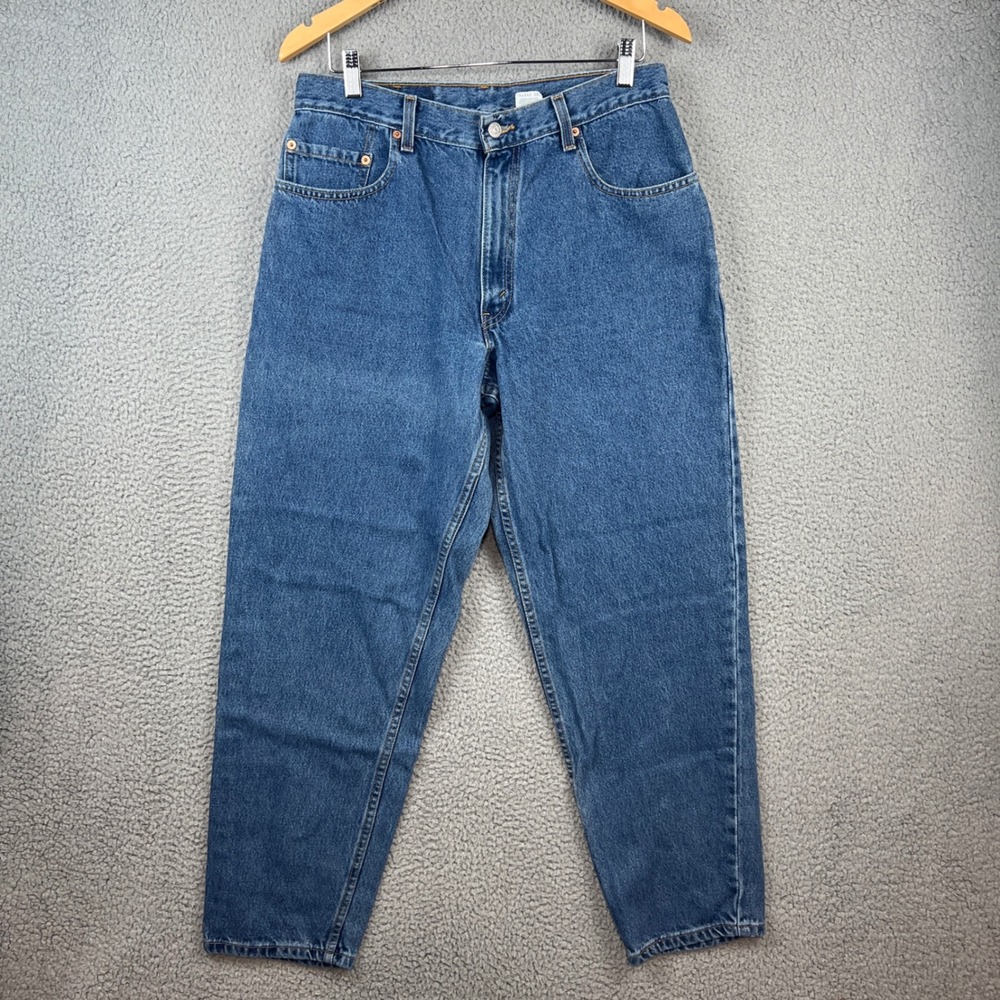 Vintage Levis 560 Mens Loose Fit Tapered Leg Jeans Blue Denim Made in USA 32x30